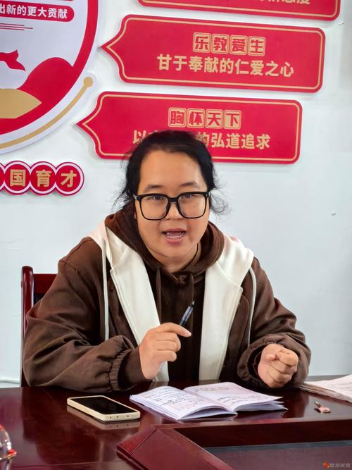 示范课间盈秋色 五学课堂涌新声